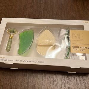 Skin Tools Gift Set